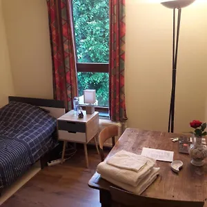 Chez Mimi - Vue Parc ホームステイ